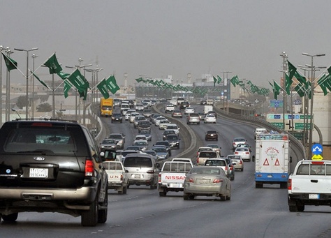 السعودية تحذر من غرامة 10 ألف ريال على كل من يقوم بهذا العمل بسيارته .. تعرف عليها
