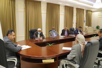 معين عبدالملك يفاجئ الآنسي بانتمائه لحزب التجمع اليمني للاصلاح، والآنسي: يرد بهذا الكلمات علي رئيس الحكومة