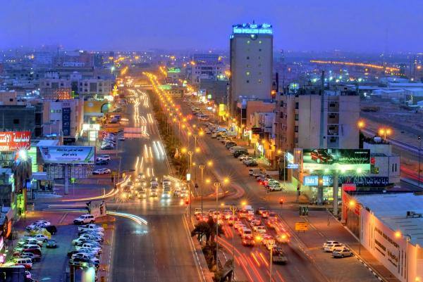 شاهد مدينة الأحساء السعودية كيف استعدت وتزينت لكأس العالم 2022