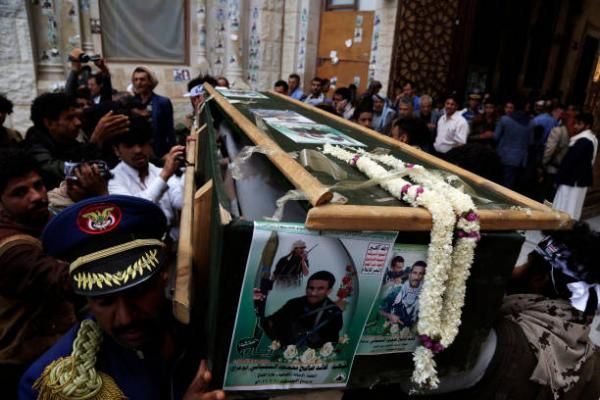 الحوثيون يشيعون 7 من قتلاهم في أقل من 12 ساعة ..(الأسماء)