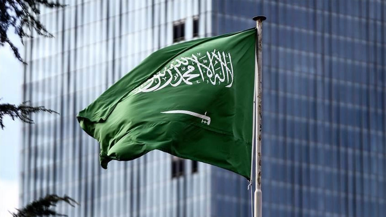 السعودية تحذر .. تداول هذه المواد في المملكة سوف يتسبب بسجنك 10 سنوات وغرامة تصل إلى 10 ملايين ريال! (تعرف عليها)