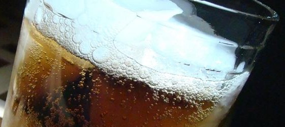 تركيا تطلق تحذير مرعب لكل دول العالم.. مشروب رخيص الثمن ومتوفر في كل مكان..اياك ان تشربه انت او اي فرد في عائلتك حتى لو كنتم ستموتون عطشا لأنه سيصيبكم بفيروس كورونا القاتل.. شاهد
