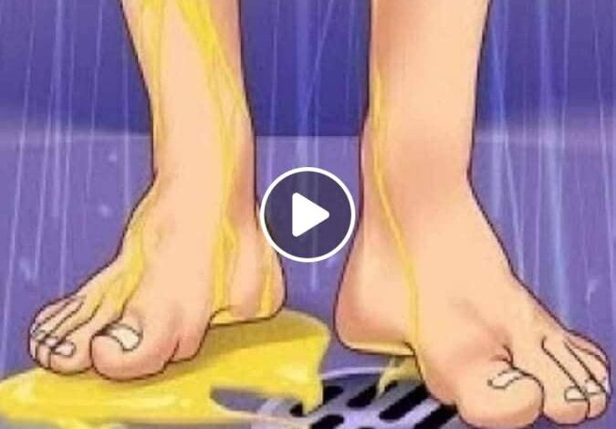 هل التبول اثناء الاستحمام خطير ؟ طبيب يحذر بالإقلاع عن هذه العادة فورا