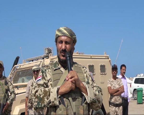 لماذا تم شطب واستبعاد أسماء شقيق العميد طارق صالح ونجله من صفقة العمر للأسرى رغم وقوفه في صف الشرعية
