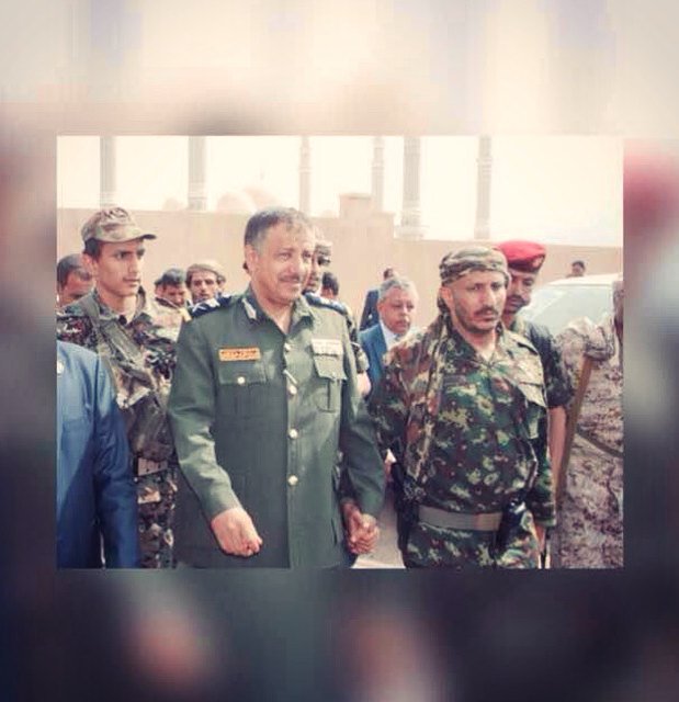انضمام قائد عسكري بارز إلى صفوف قوات " طارق صالح " .. وقوات حراس الجمهورية توجه دعوة عاجلة للمواطنين