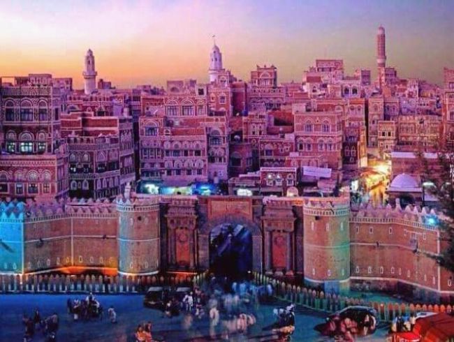 الحوثيون يحذرون من كارثة غير مسبوقة تطال كل مواطن خلال الأيام القادمة في مناطق سيطرتها
