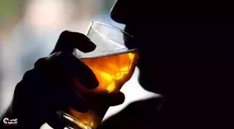 للخمر فوائدعديدة لجسم الإنسان طبيب سعودي يشعل المملكة بما قاله عن شرب الخمر