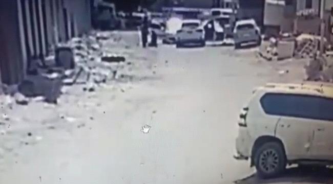 شاهد اولى الصور التي تجسد بداية عملية التصفية الجسدية لمدير الهلال الاحمر الاماراتي ورفيقه