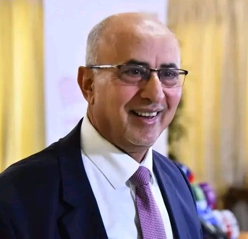 وزير سابق يعلق على الذكرى ال34  لقيام الوحدة اليمنية.. شاهد ماذا قال؟