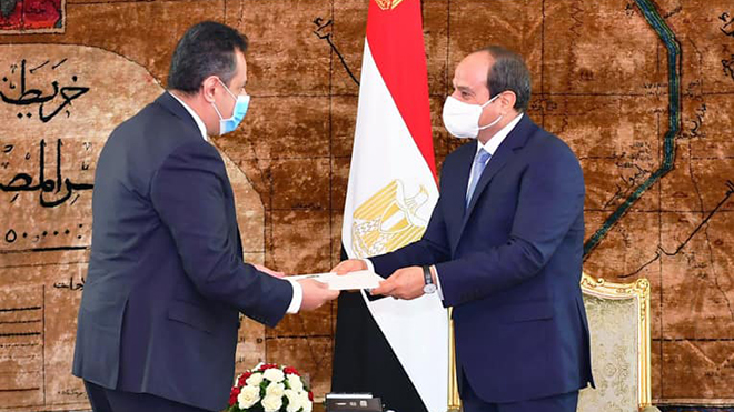 عقبَ زيارة " معين عبدالملك " نظيره المصري " مدبولي " ولقائه بالسيسي .. هذا هو مصير تأشيرات الدخول والإقامات وما تم الاتفاق عليه