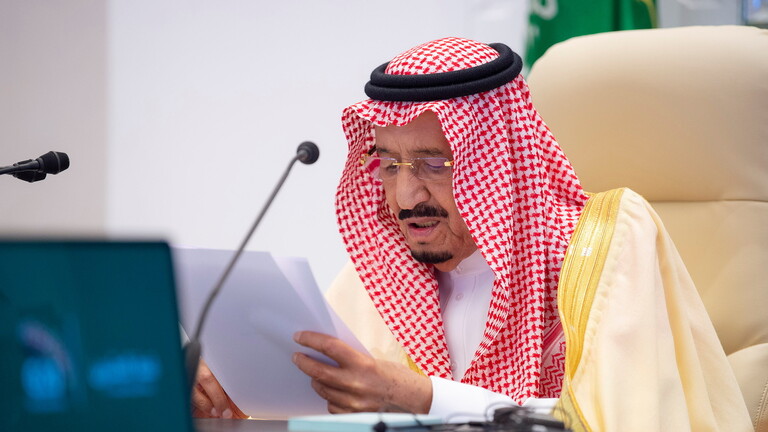 العاهل السعودي يصدر اوامر ملكية غير مسبوقة بـ 318 مسئولاً بالمملكة