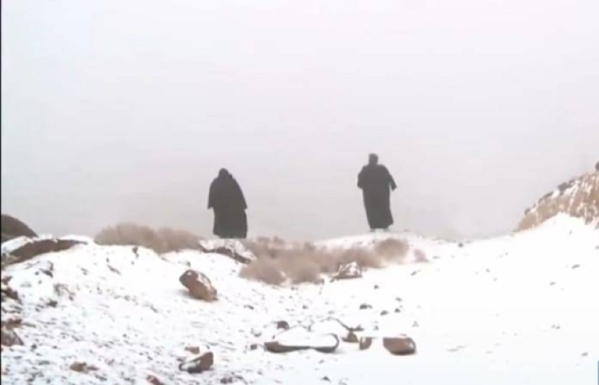 عاجل .. درجة الحرارة ستصل إلى الصفر في هذه المناطق السعودية  ( فيديو ) 