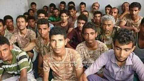 شاهد اولي "الصور" لمجموعة من اسرى الحوثيين و"فيديو" لجيش جرار يقتحم موقع المليشيات في صرواح