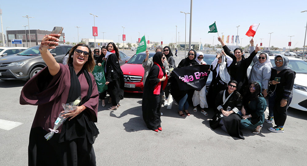 لأول مرة في تاريخها.. السعودية تفاجئ النساء بقرار صادم سيدفعهن للبقاء في البيوت وعدم الذهاب لهذه الأماكن