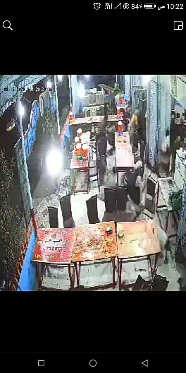 تعز تشهد مجزرة مروعة في وسط شارع جمال (حصيلة أولية للضحايا والجرحى )
