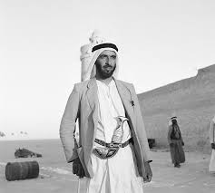 رئيس شرطة دبي "المقال" "ضاحي خرفان " يسخر بنزق من حكيم العرب الراحل وتطاوله السافر على اليمن يكشف حقيقة الجنرال "المتجنس" (صور)