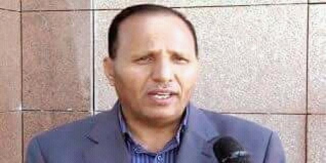 ضاحي خلفان يشن هجوماً لاذعاً على اليمنيين : إذا كان اصل العرب من اليمن فأنا أتبرأ من العرب وهكذا جاءه الرد الناري والمفحم من جباري وبن لزرق 