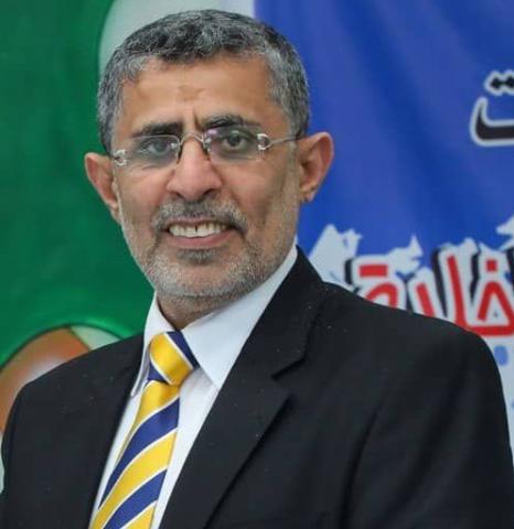 أول صورة لرئيس جامعة العلوم والتكنولوجيا بعد الإفراج عنه من سجن الحوثيين