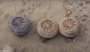 لغم حوثي يتسبب في إعاقة حركية لطفل يمني