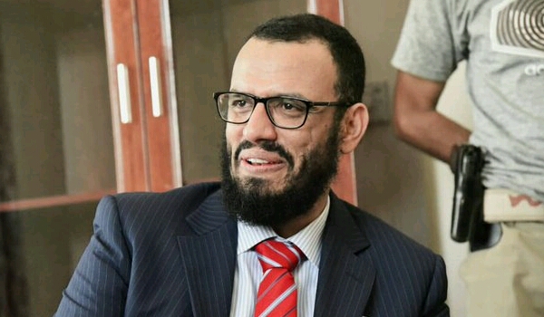 " العوبان " يكشف عن إجتماع " سري " عقده " هاني بن بريك" بالقاهرة برعاية الإمارات !