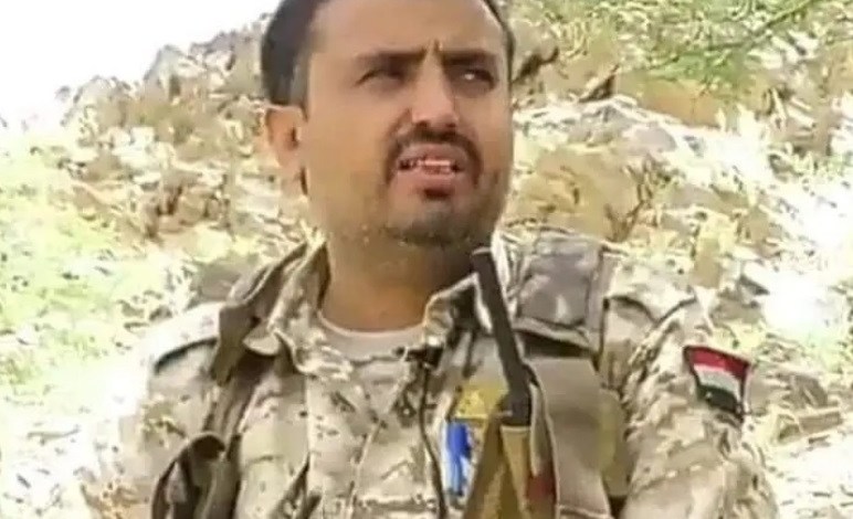  شاهد الصورة التي أبكت الشرعية بخسارة  أحد أبطالها الأشاوس في مأرب ووزارة الدفاع تبكيه بحرقة (الاسم+الصورة)