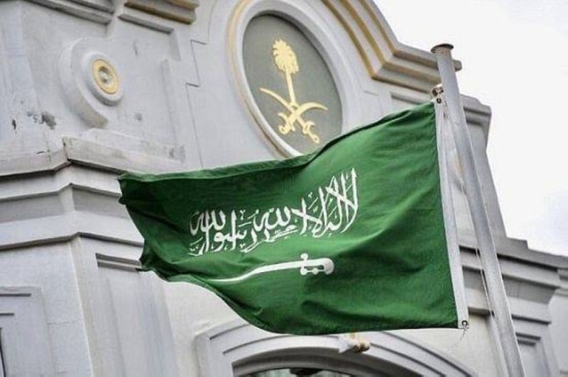  الجوازات السعودية تفاجئ الأجانب بقرارات صادمة وغرامات مالية عالية تصل الى100 الف