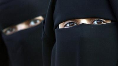 اعتبرته السعودية خطاً أحمر ... عقوبة كارثية لكل امرأة سعودية مطلقة تقوم بهذا الفعل
