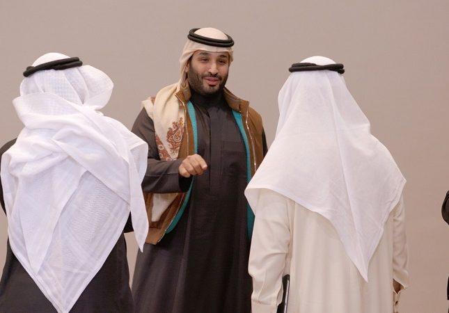  شاهد.. ماذا حدث لـ “متجر إلكتروني أجنبي” بعد كثافة الزوار لشراء جاكيت “ولي العهد”