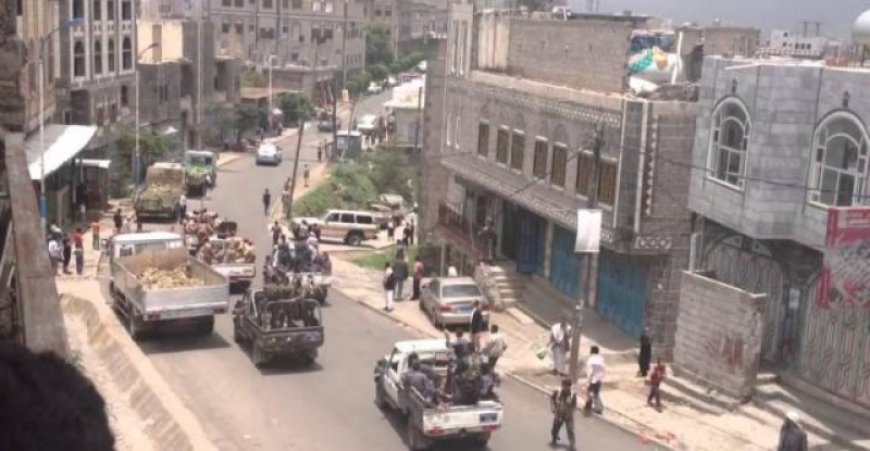 أصابة 4 أشخاص بينهم شيخ قبلي إثر اشتباكات مسلحة في محافظة خاضعة للحوثيين