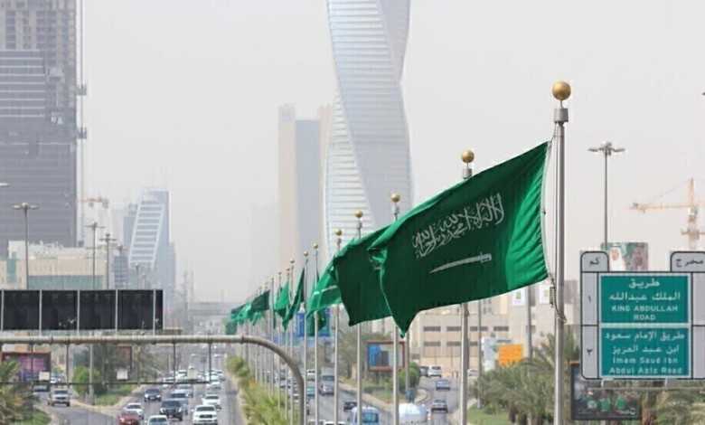 السعودية تفاجئ الملايين من المقيمين في المملكة بشأن تأشيرة العمل المؤقتة..إليكم تفاصيله