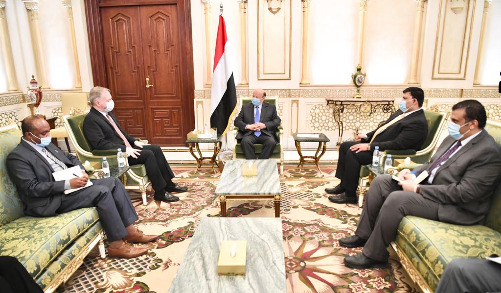معطيات جديدة تعجل من اعلان الحكومة الجديدة خلال الساعات القادمة .. ومصدر يؤكد لقاد الرئيس مع بن سلمان سيكون مثمراً لليمنيين 
