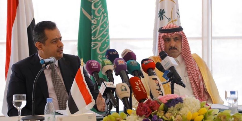 بدعم السفير السعودي في اليمن معين عبدالملك يخطط للإطاحة بالرئيس هادي ونائبه
