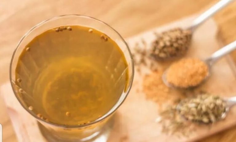 مشروب يتواجد في كل منزل و لايهتم به الناس يمنع تراكـم الكوليسترول والقضاء على الكرش