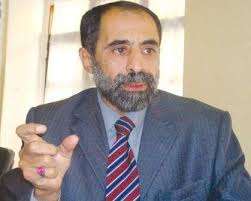 الشخصية العسكرية الأقرب لمنصب وزارة الدفاع في الحكومة القادمة .. يعلق بهذه الكلمات عن مقتل " حسن زيد "