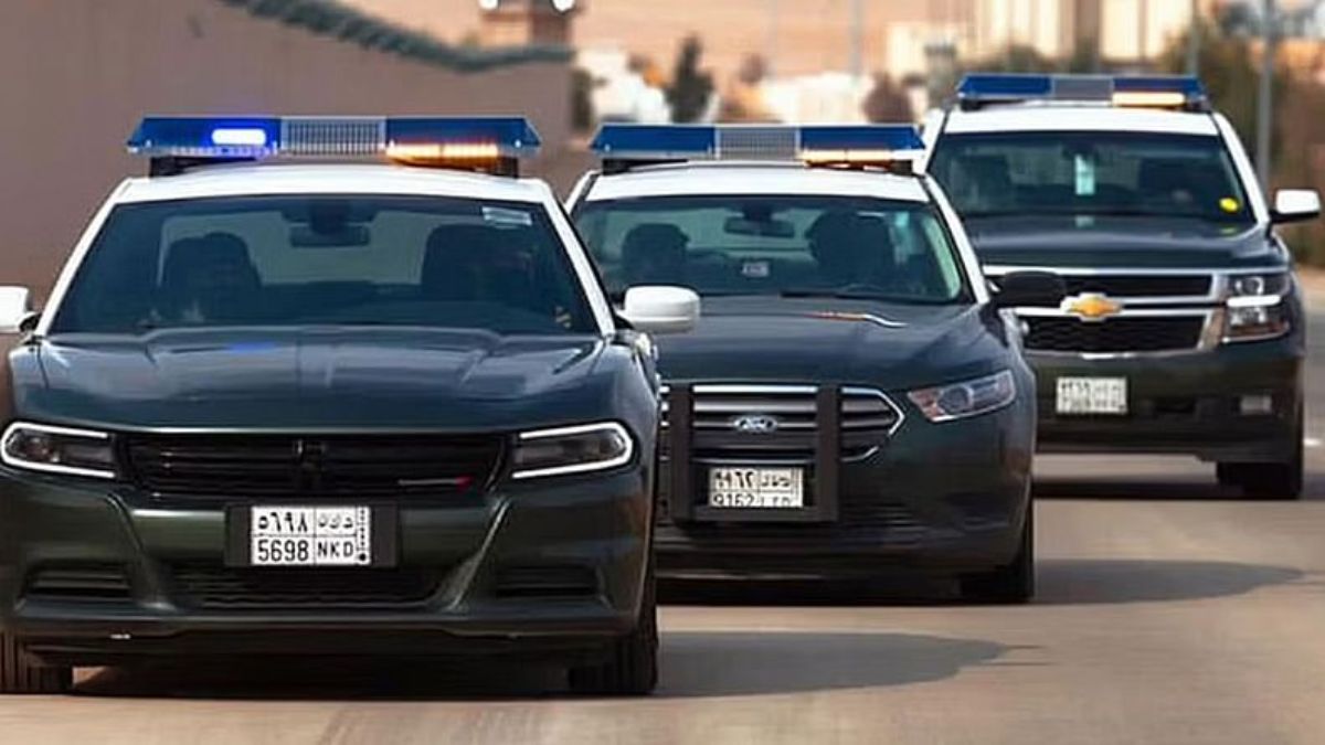 القوات السعودية تداهم موقعا لعمالة وافدة .. وما عثروا عليه داخله كان مفاجأة للجميع