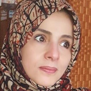 شاهد اولي"الصور" لنجل الاعلامية "رحمة حجيرة" عقب الافراج عنه من سجن الحوثيين بصنعاء