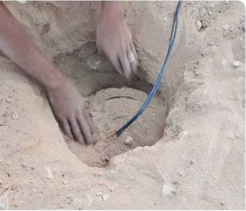 قوة عسكرية تنجح في تفكيك عبوة ناسفة في أبين 