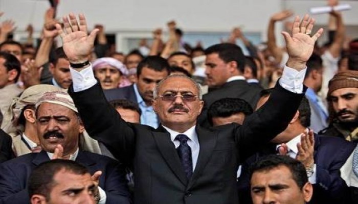  السفير الأمريكي السابق لدى اليمن يخرج عن صمته ويكشف عن قرار مفاجىء باغت "صالح" به خصومه بعد اسبوع فقط من اندلاع احتجاجات 2011م المطالبة برحيله !