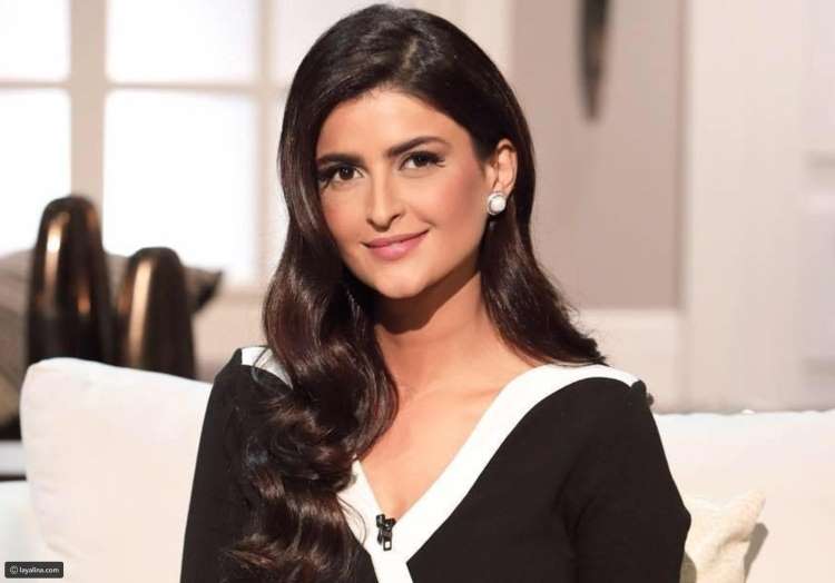 شاهد :  المذيعة "علا الفارس" تشعل مواقع التواصل الاجتماعي وتقوم بهذا العمل الجنوني وتكسر روتين الحجر الصحي..(فيديو صادم)