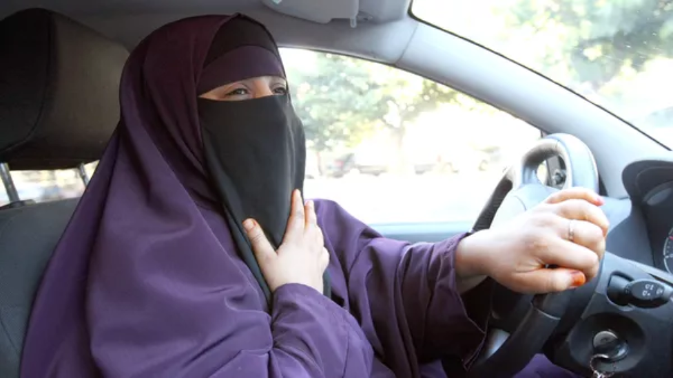 تعرف على أشهر 9 نساء سعوديات أذهلن العالم وحطمن الأرقام في كل المجالات.. والمفاجأة من تكون رقم (8)؟